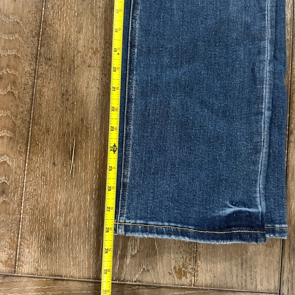 Risen Jeans - Picture 11 of 12